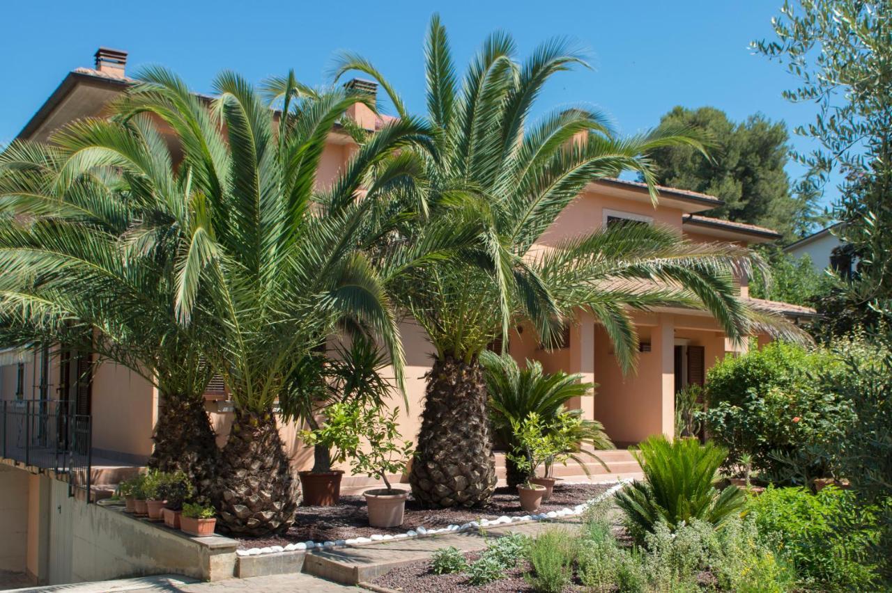 Villa Alida Casa Vacanze Foligno Bagian luar foto