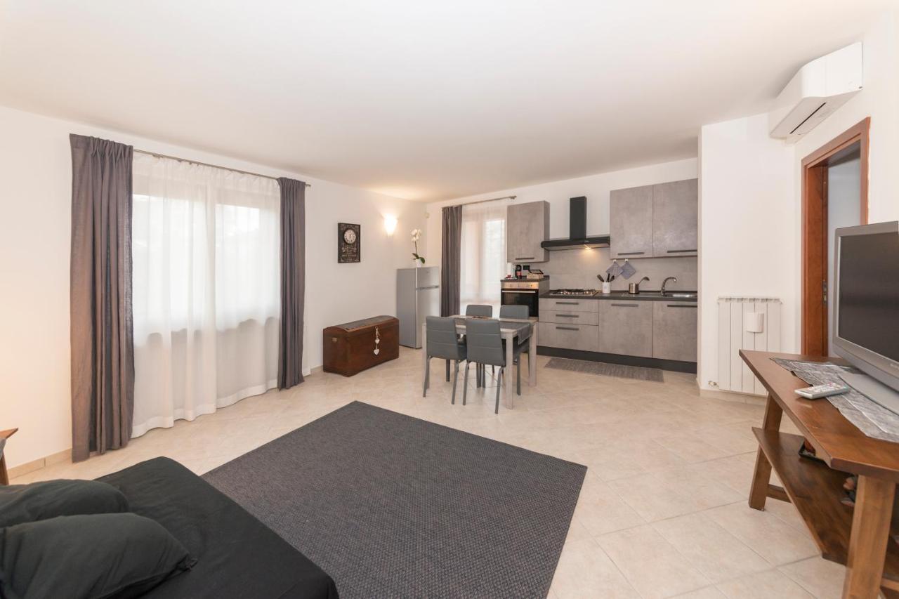 Villa Alida Casa Vacanze Foligno Bagian luar foto