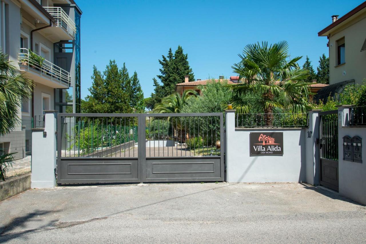 Villa Alida Casa Vacanze Foligno Bagian luar foto
