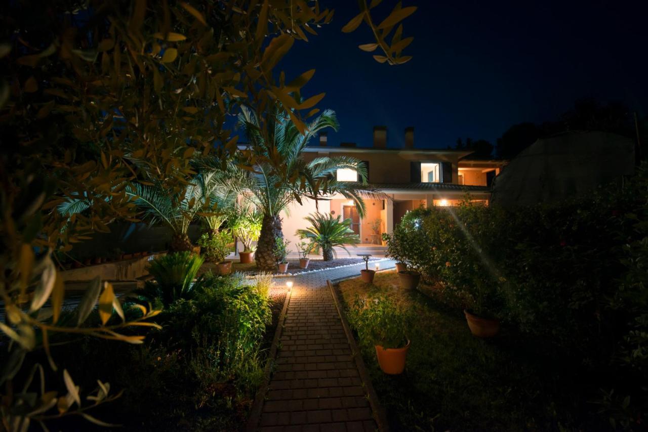 Villa Alida Casa Vacanze Foligno Bagian luar foto